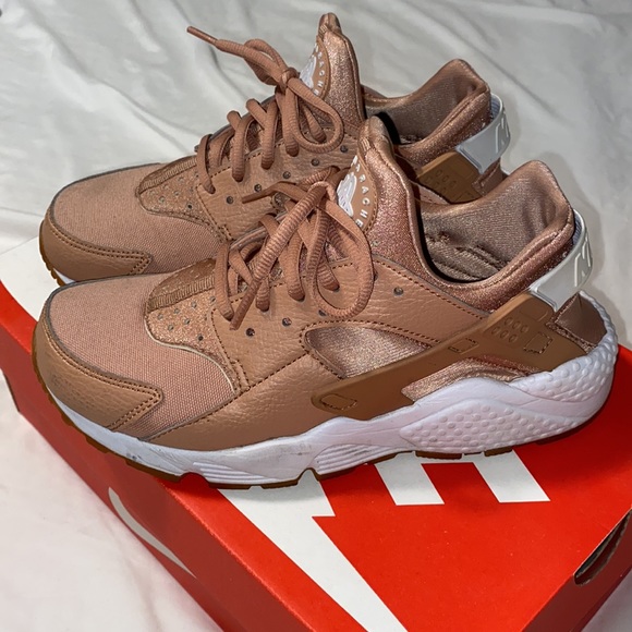 Dusted Clay Air Huaraches - Picture 2 of 5